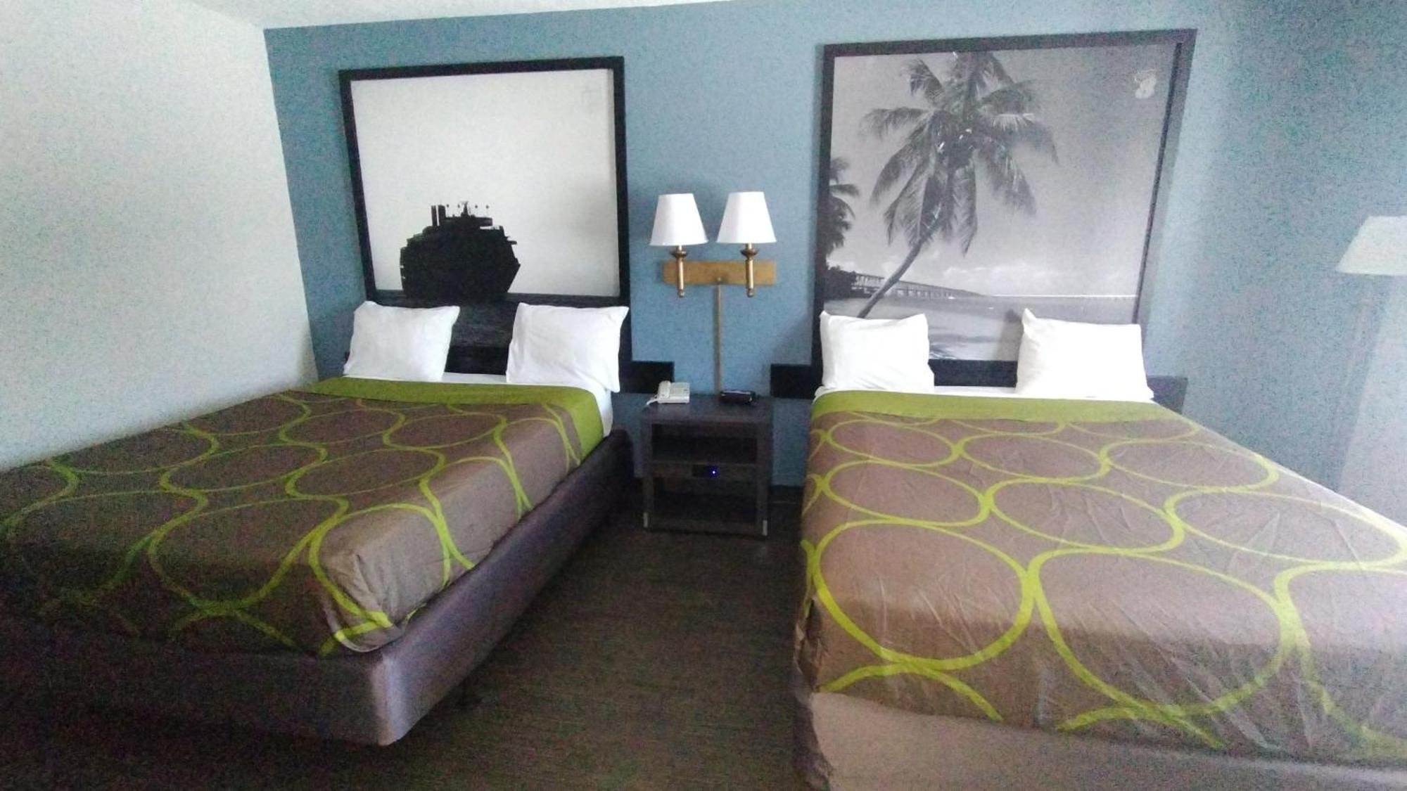 Super 8 Motel By Wyndham Near Fort Lauderdale Arpt Dania Beach Exterior foto