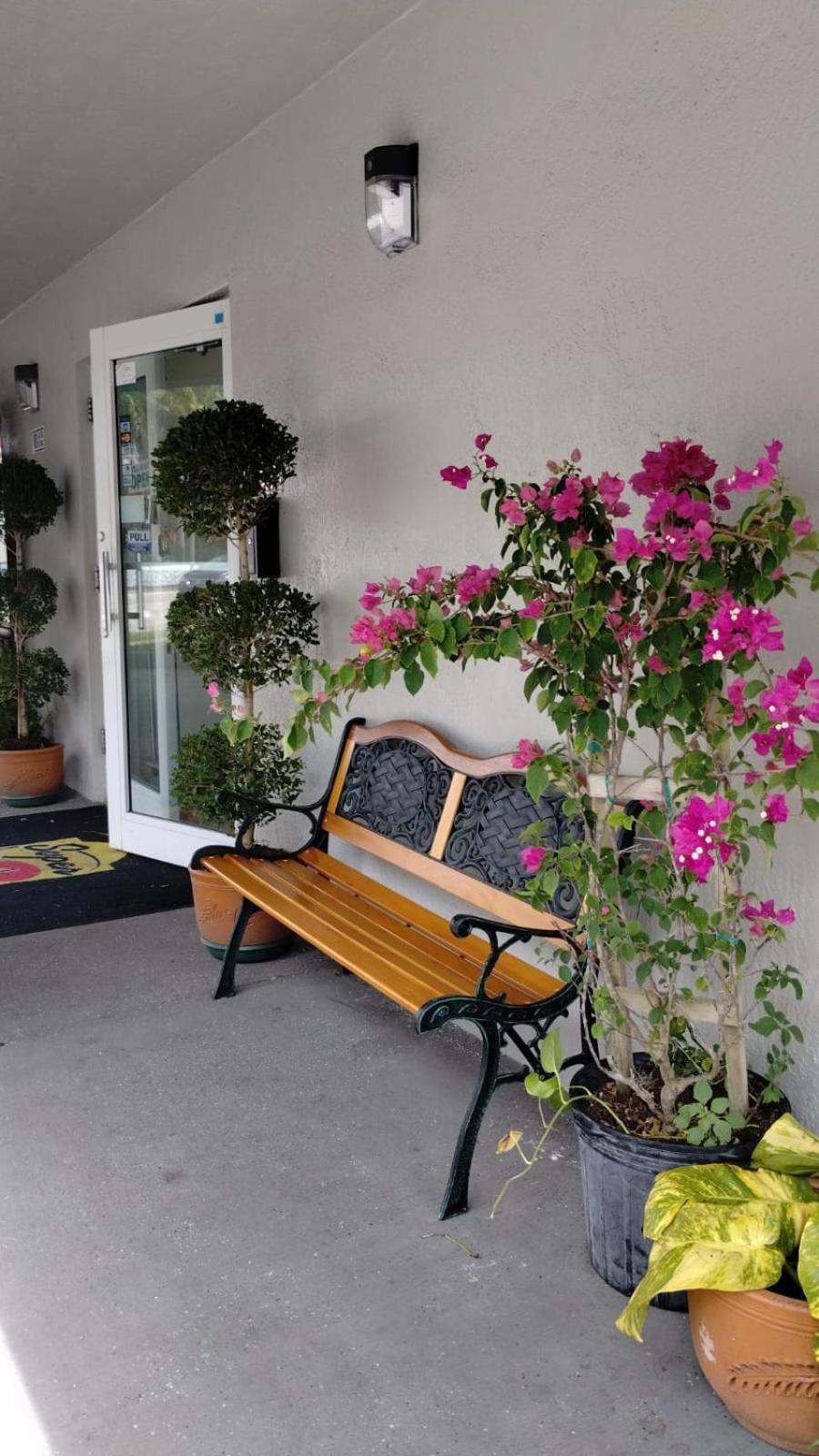 Super 8 Motel By Wyndham Near Fort Lauderdale Arpt Dania Beach Exterior foto